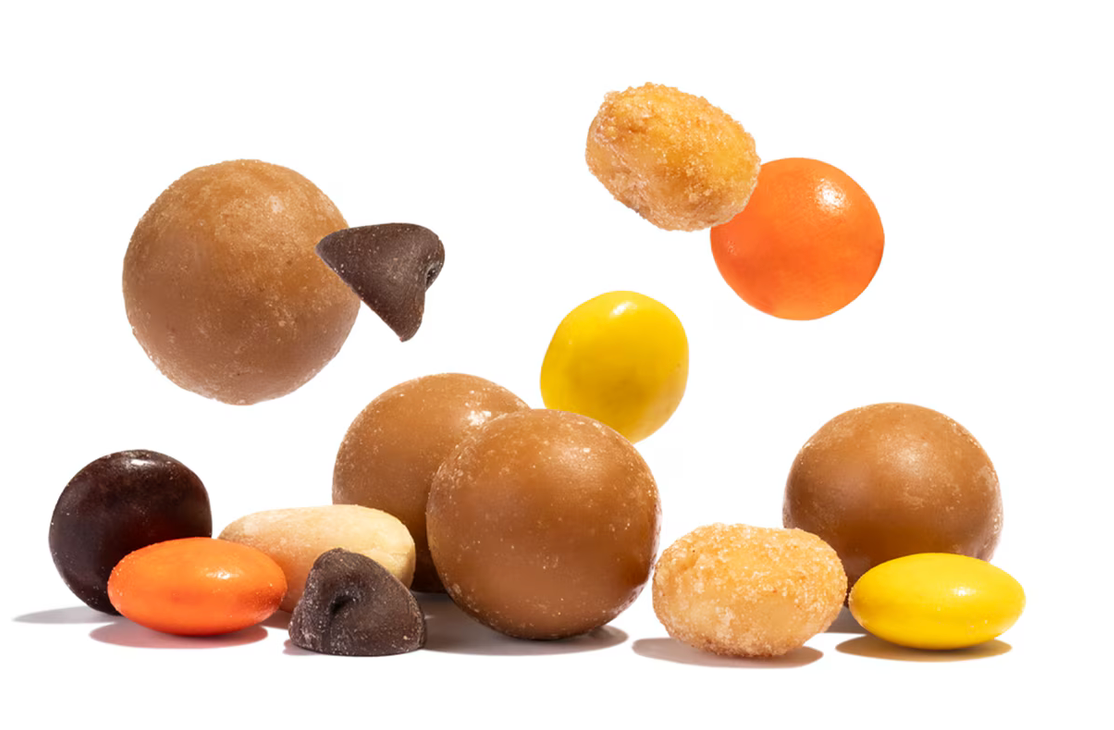 Sweet & Salty Fall Peanut Butter Mix